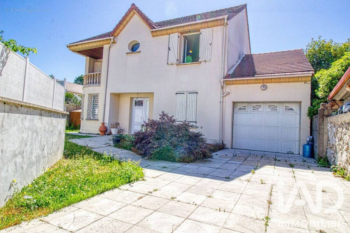 Photo 1 - Maison à SARCELLES