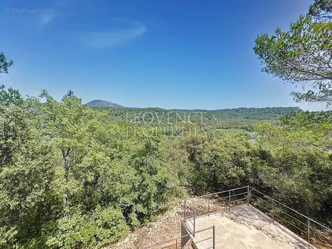 Maison à CHATEAUVERT