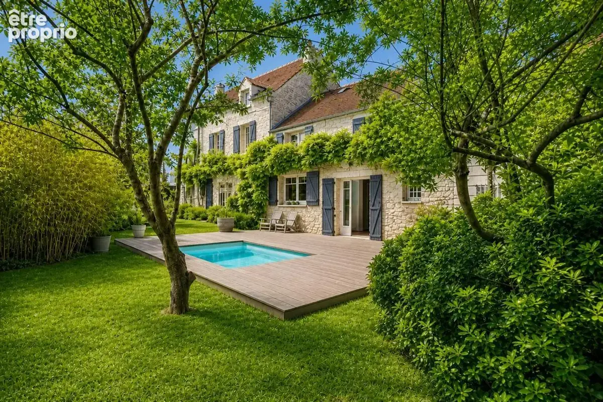 Maison de 7 pièces de 240 m² - photo 2