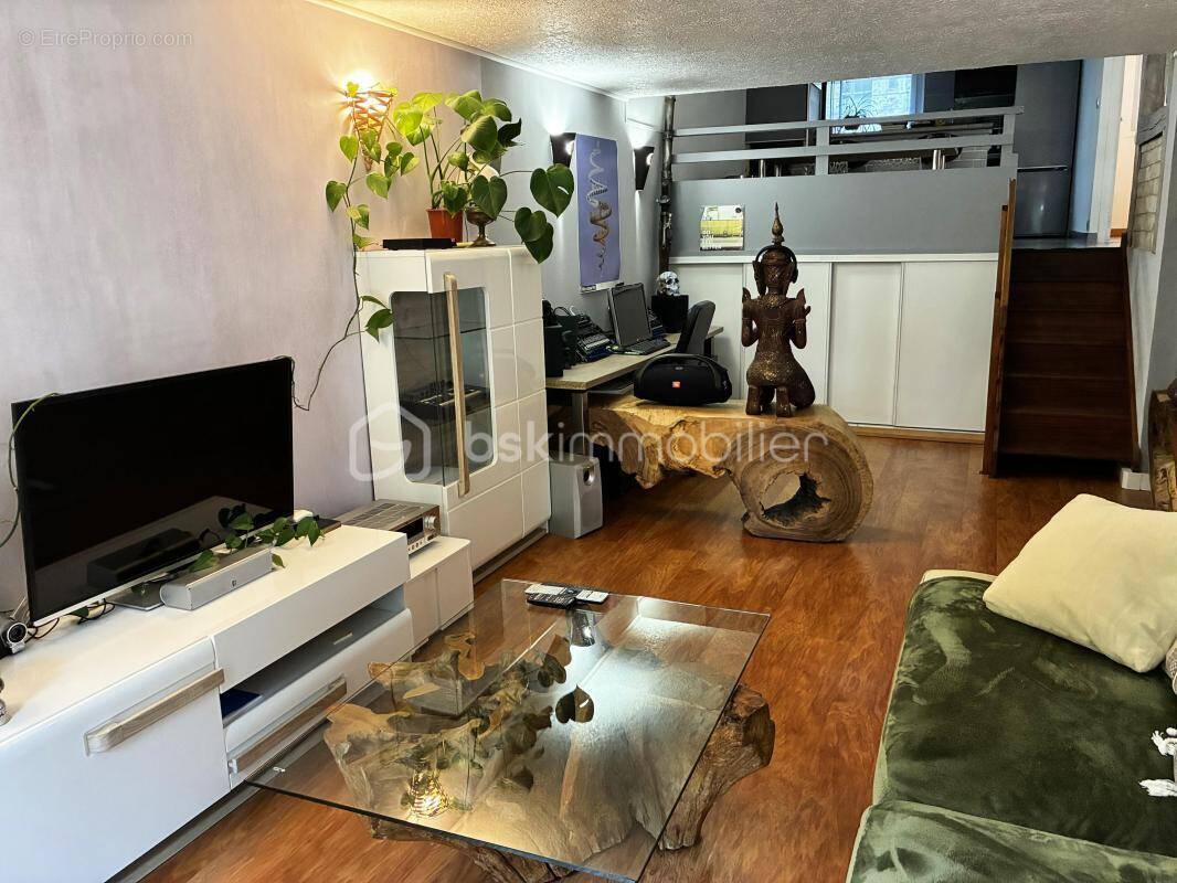 Appartement à TORCY