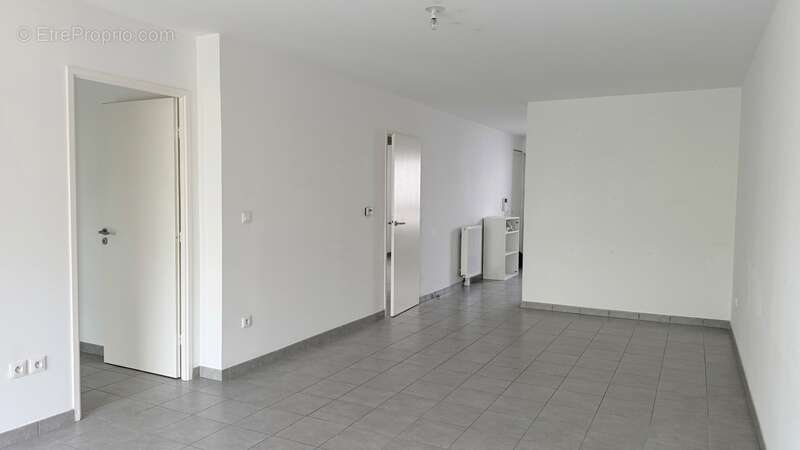 Appartement à L'ILE-SAINT-DENIS