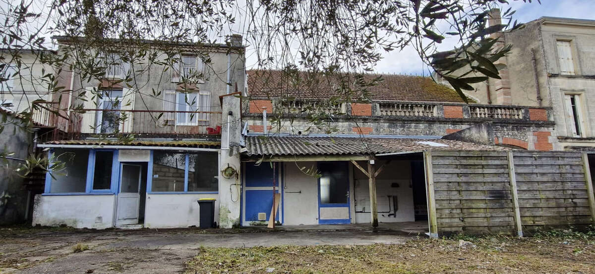 Maison à MORTAGNE-SUR-GIRONDE