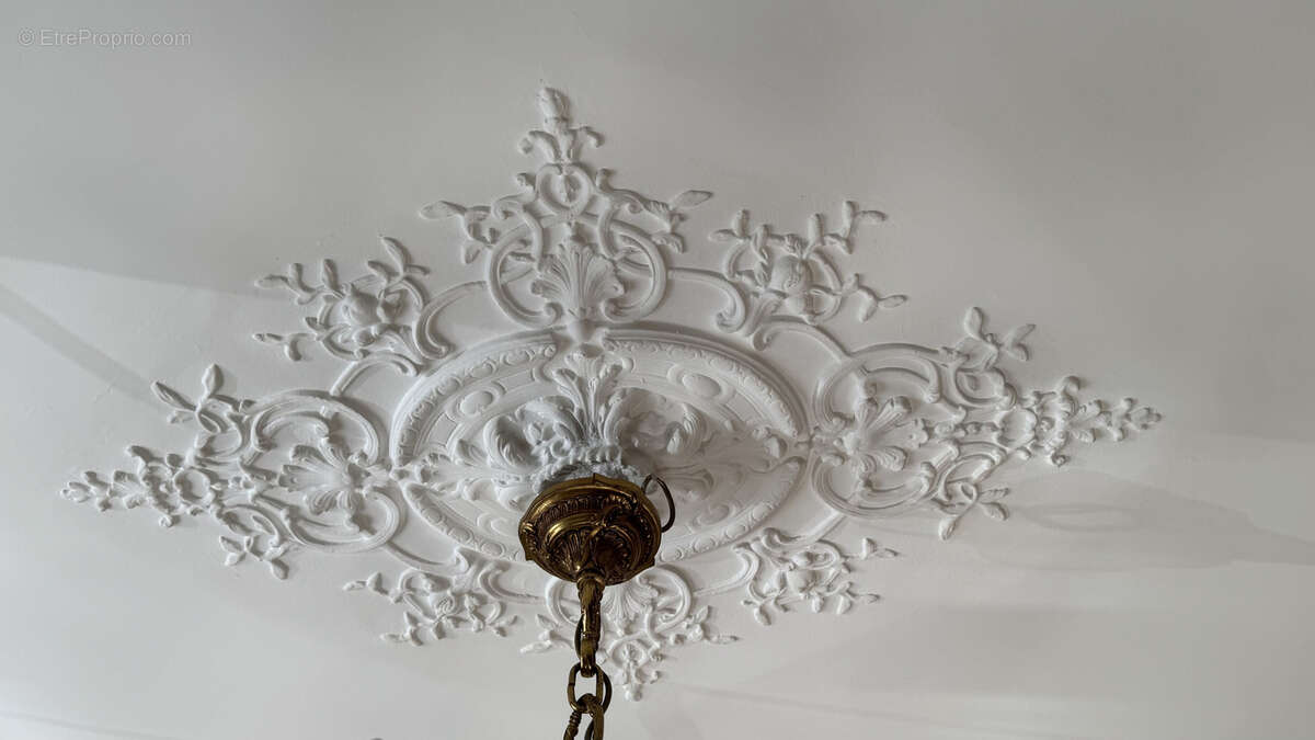 Maison à AIX-NOULETTE