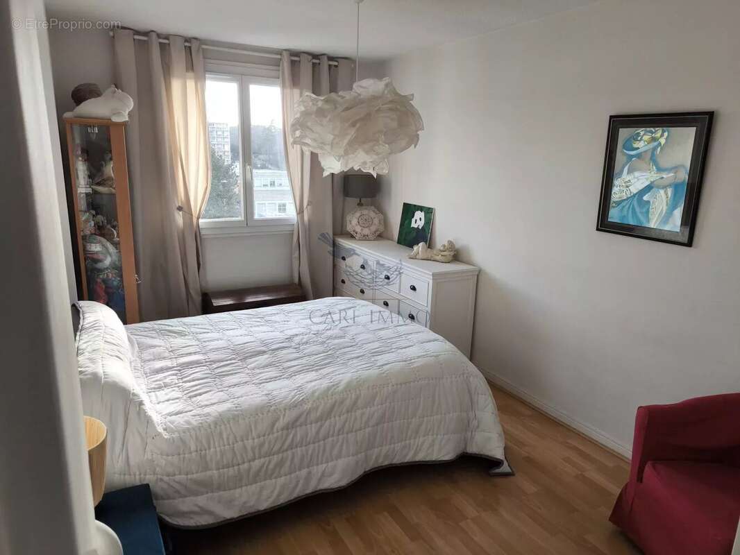 Appartement à SAINTE-FOY-LES-LYON