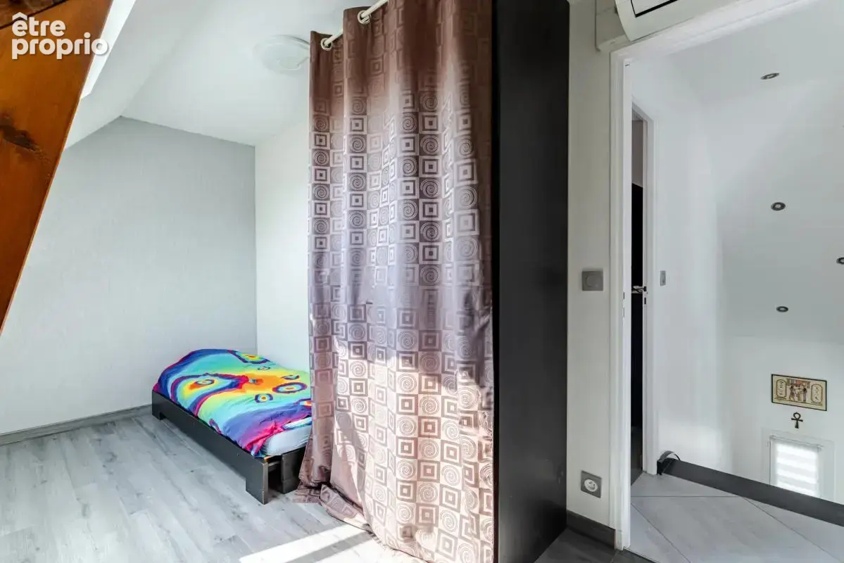 Maison entièrement rénovée de 105,33 m² avec jardin, sous-sol - photo 8