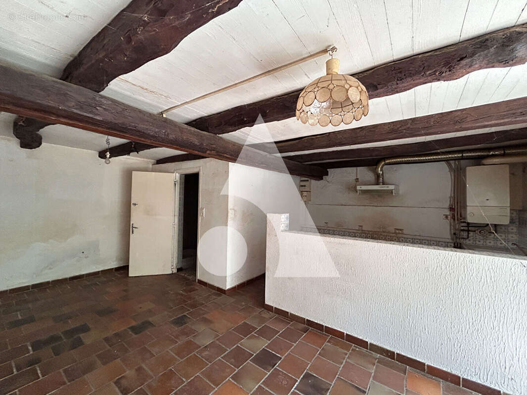 Maison à LAMAGDELAINE