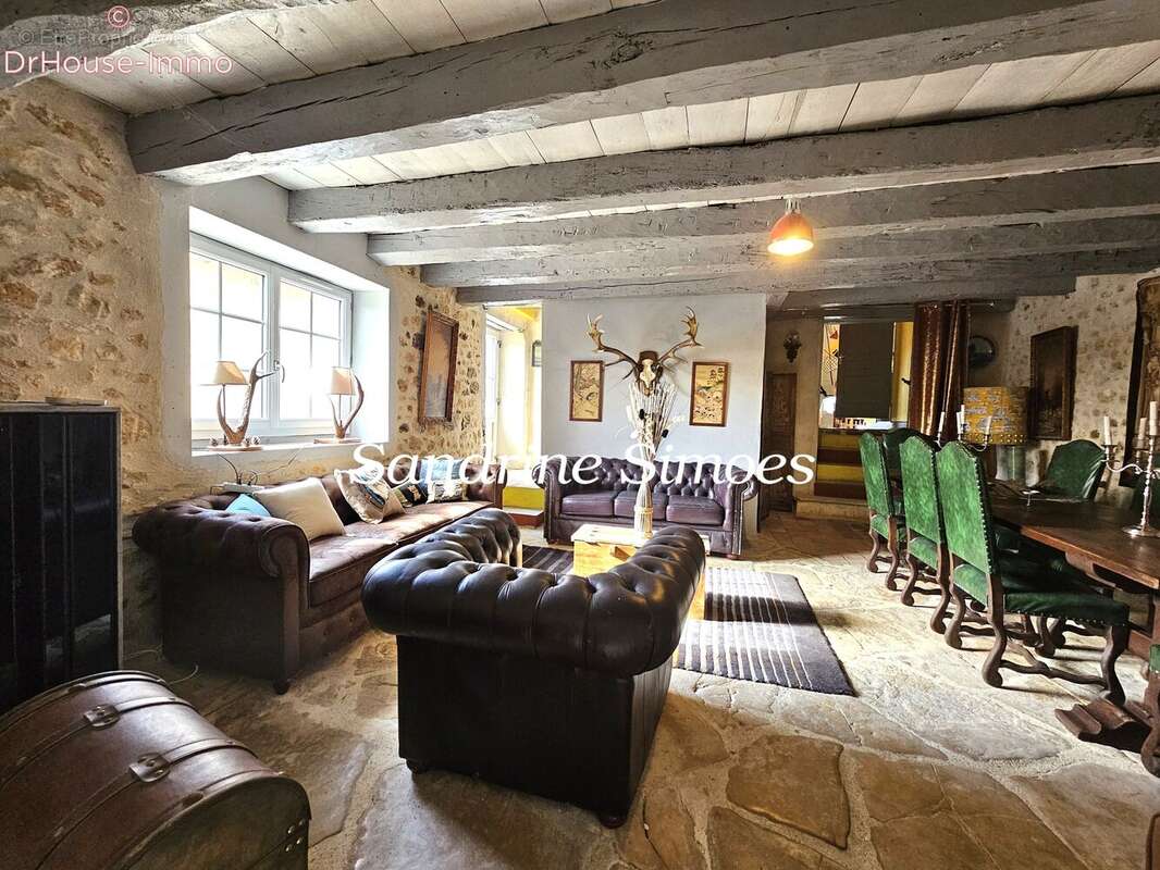 Maison à MONTMORILLON