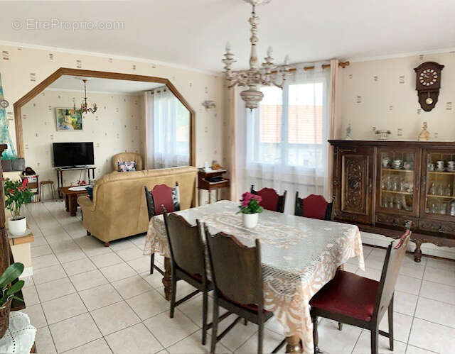 Maison à BOURGOIN-JALLIEU