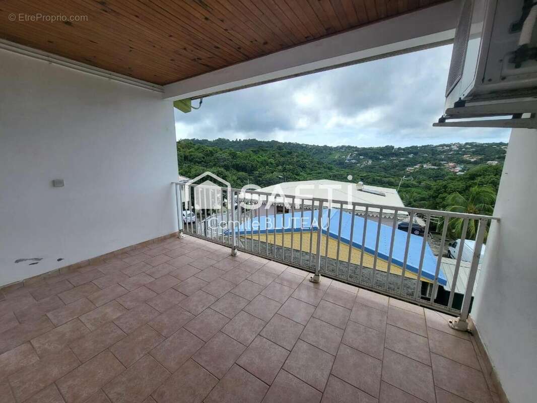 Photo 7 - Appartement à RIVIERE-SALEE