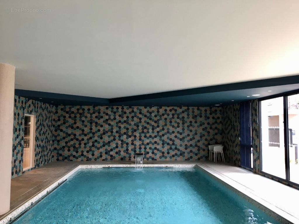 Appartement 45 m² à Romans-Sur-Isere  - photo 2