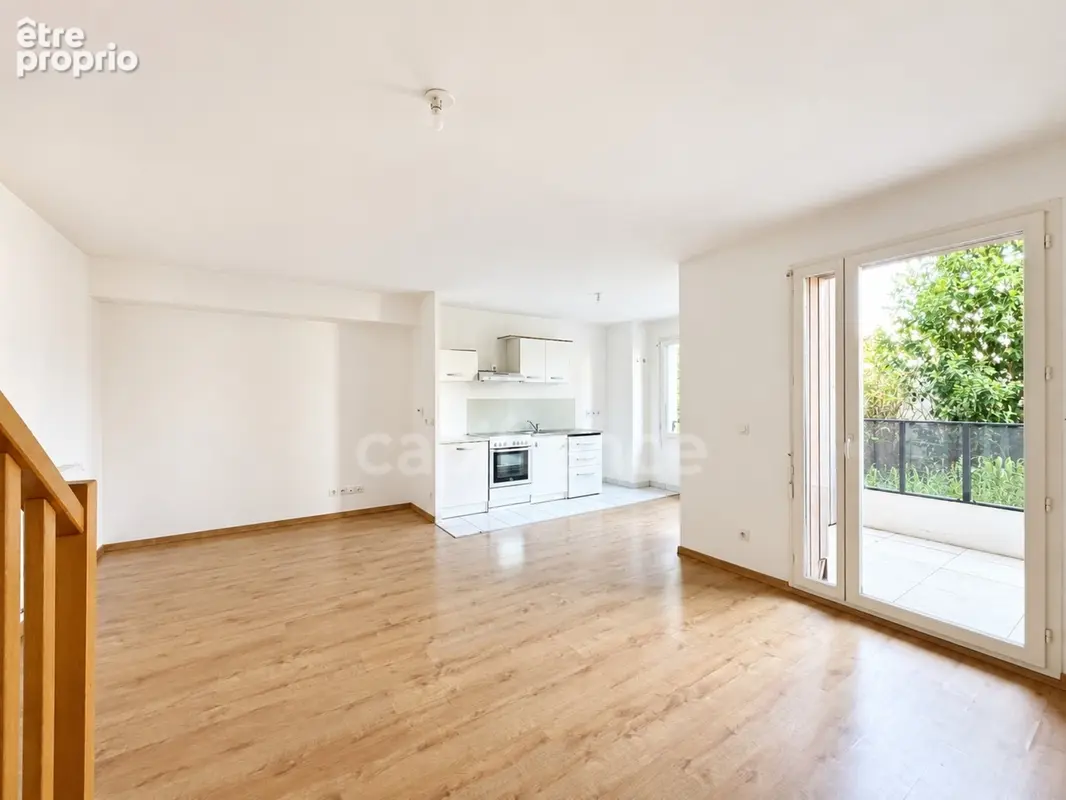 Appartement T3 en duplex avec terrasse au cœur des Bassins à flot - Bordeaux (33) - photo 4