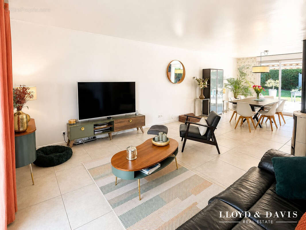 Maison 185 m² à Lamorlaye  - photo 3