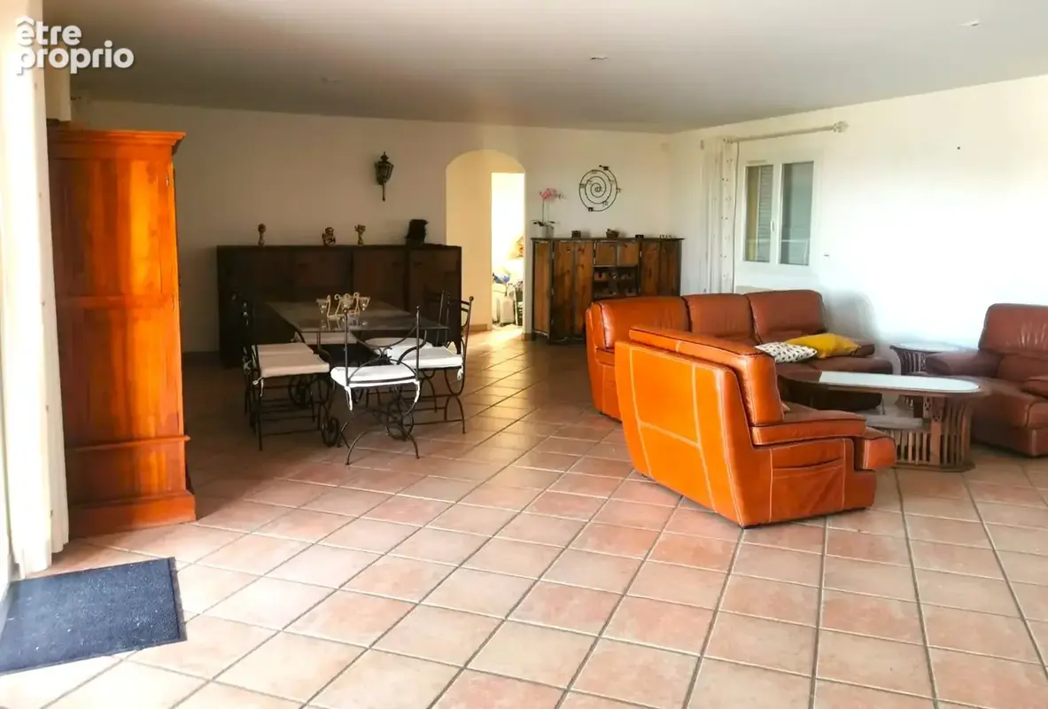Vente Villa Plain Pied 4 faces T6 piscine garages - photo 5