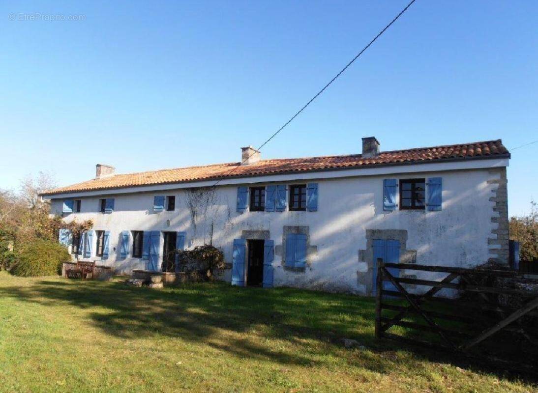 Maison à LEZAY