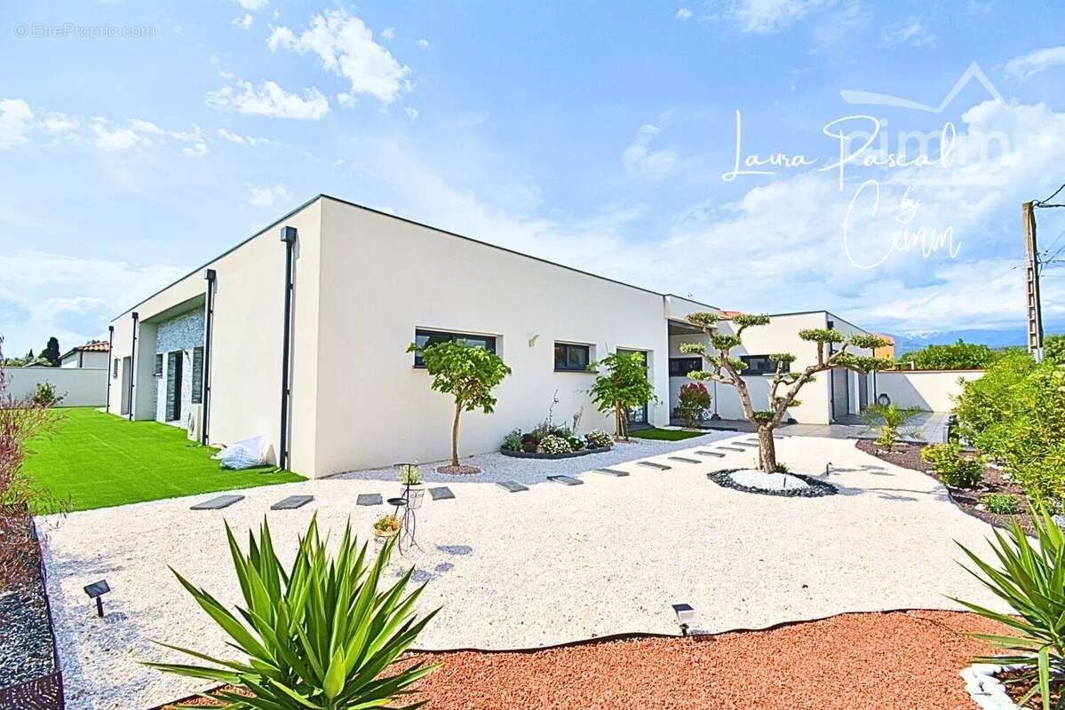 Llupia (66) villa d’exception contemporaine  avec piscine interieur - photo 3