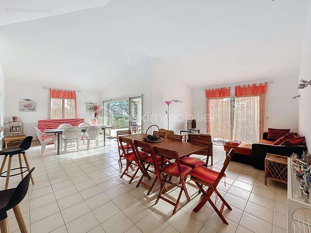 Albitreccia - Maison contemporaine de plain-pied à 50 m de la plage - photo 8
