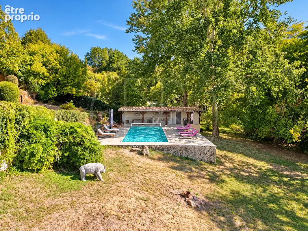 Maison en pierre rénovée avec annexe, piscine et étang privé - photo 2