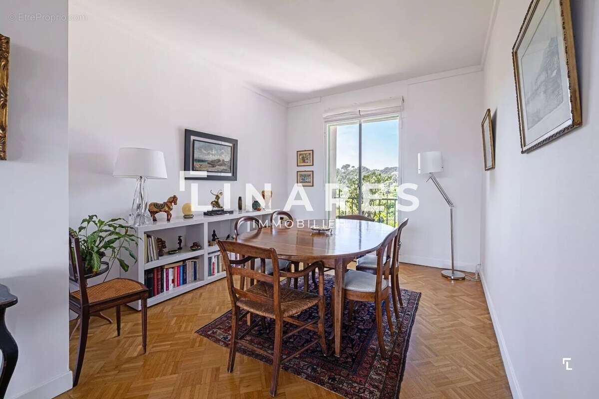 Appartement à MARSEILLE-8E