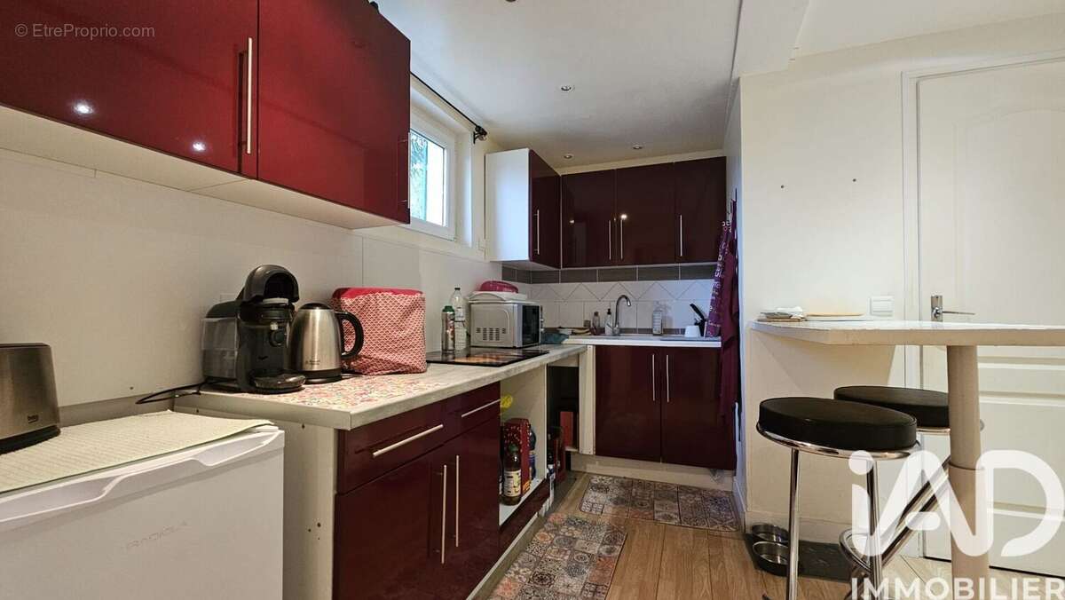Maison 74 m² à Saint-Denis-Le-Ferment  - photo 4