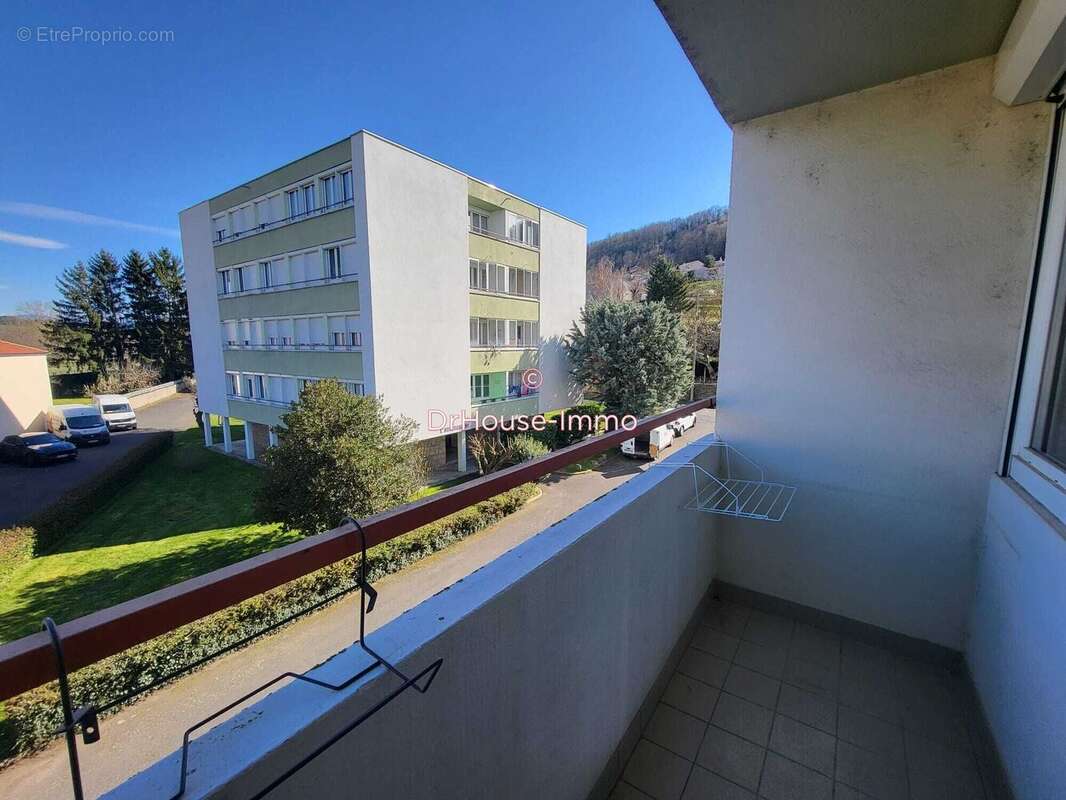Appartement à BRIVES-CHARENSAC