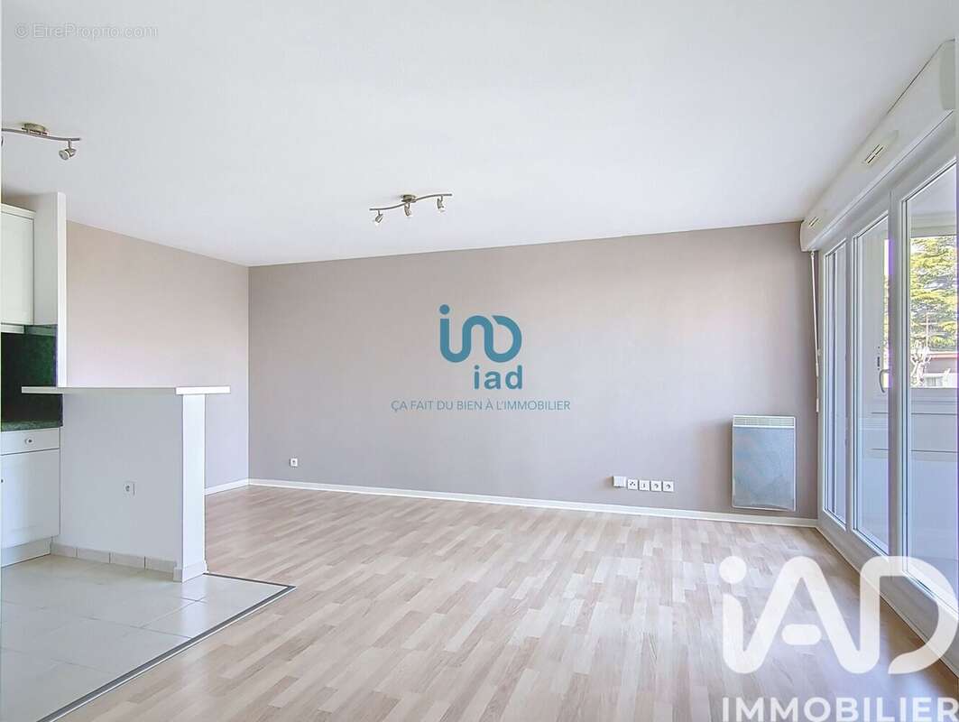 Photo 2 - Appartement à LIEUSAINT