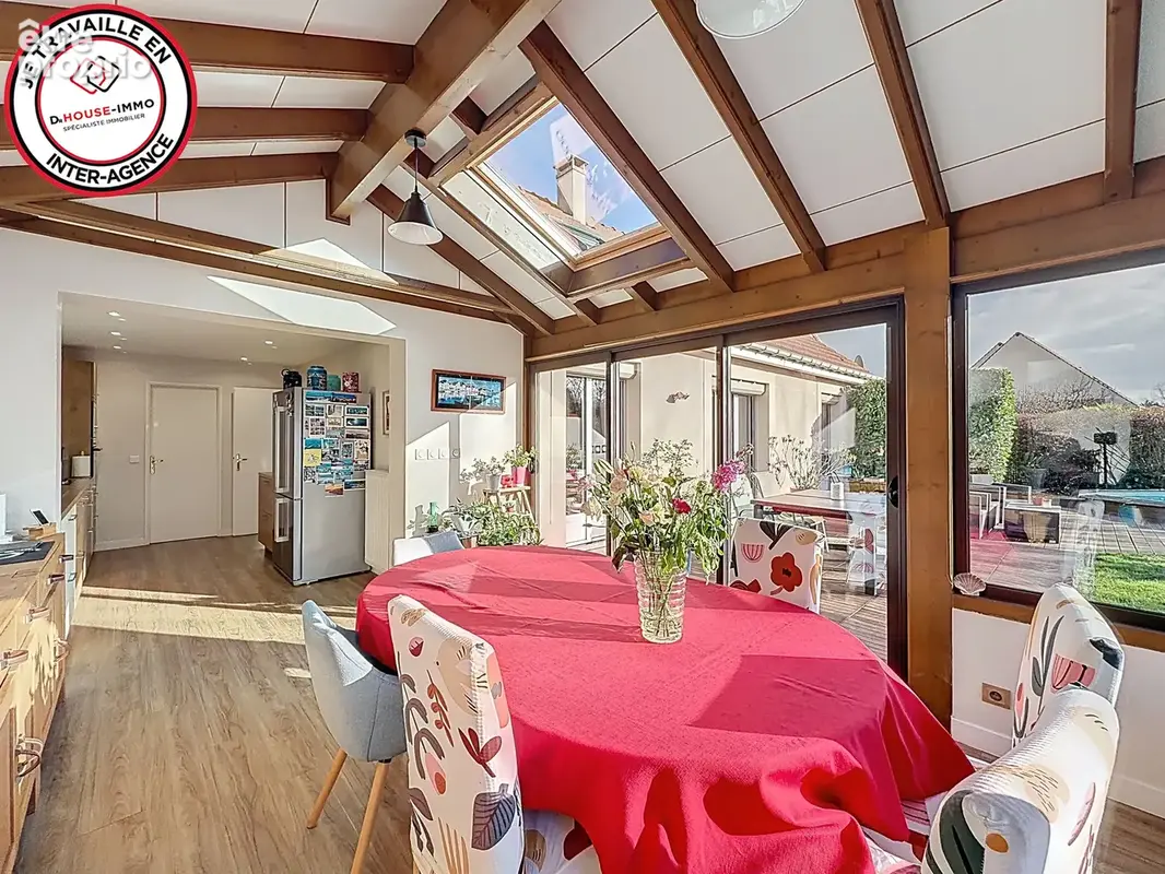 Maison 225 m² à Nozay  - photo 34