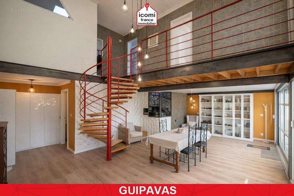 Maison à GUIPAVAS