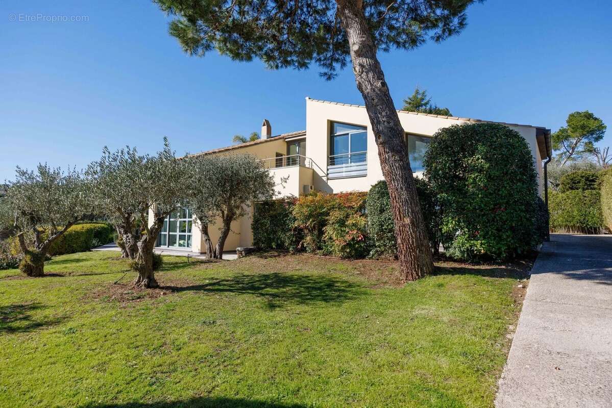 Maison à BIOT