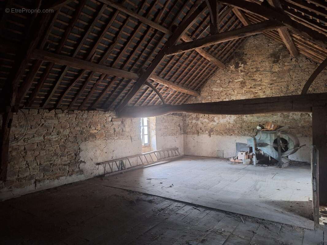 Maison à BAINS-SUR-OUST