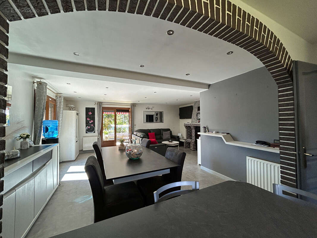 Maison à VILLERS-BOCAGE