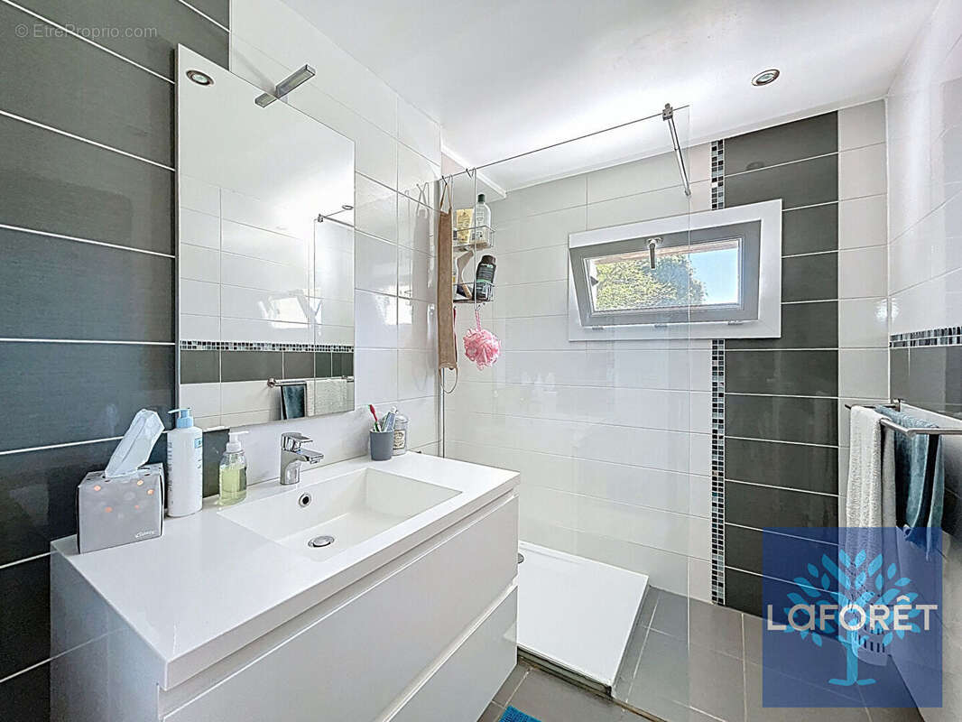 Maison à SAINT-GEOURS-DE-MAREMNE