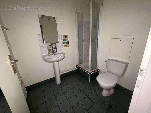   - Appartement à VILLEURBANNE
