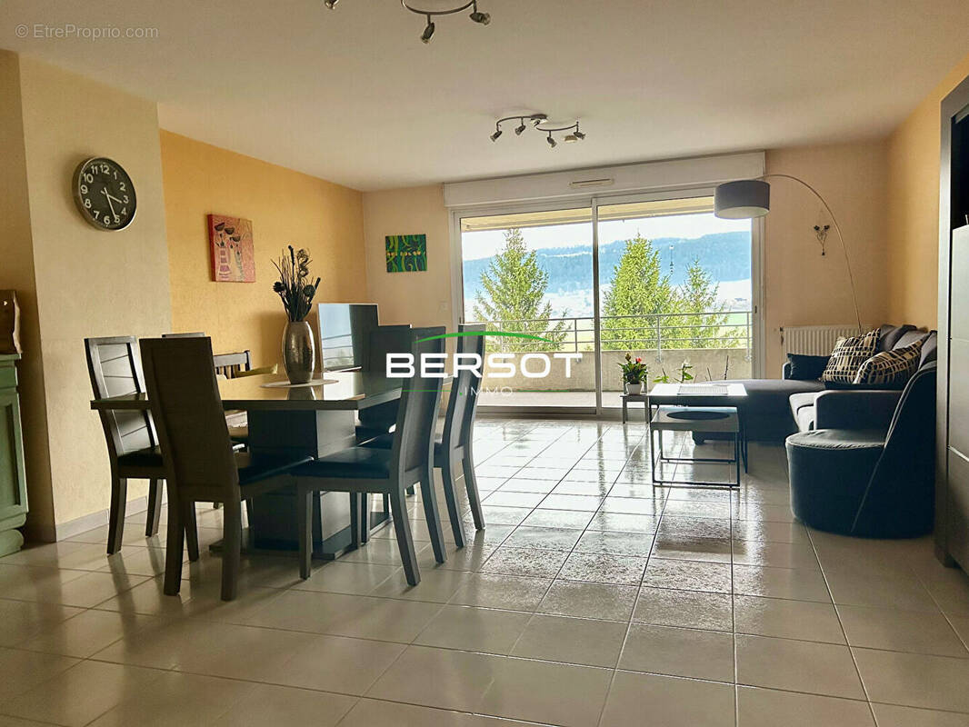 Appartement à MORTEAU