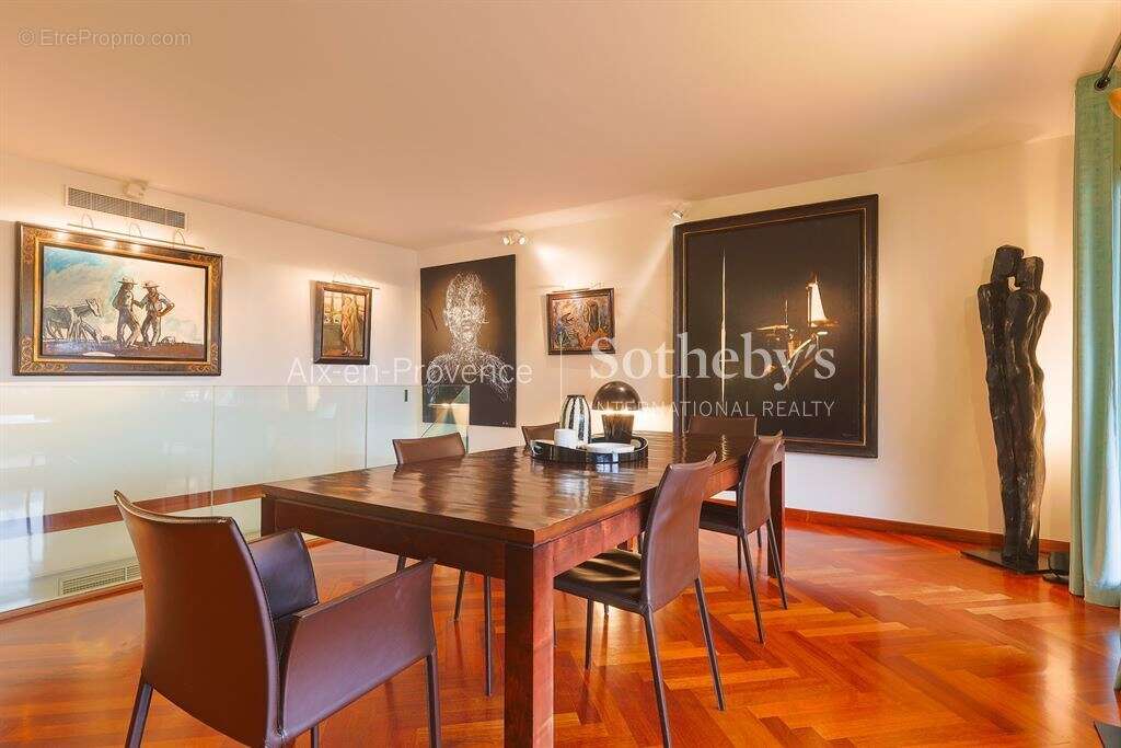 Appartement à AIX-EN-PROVENCE