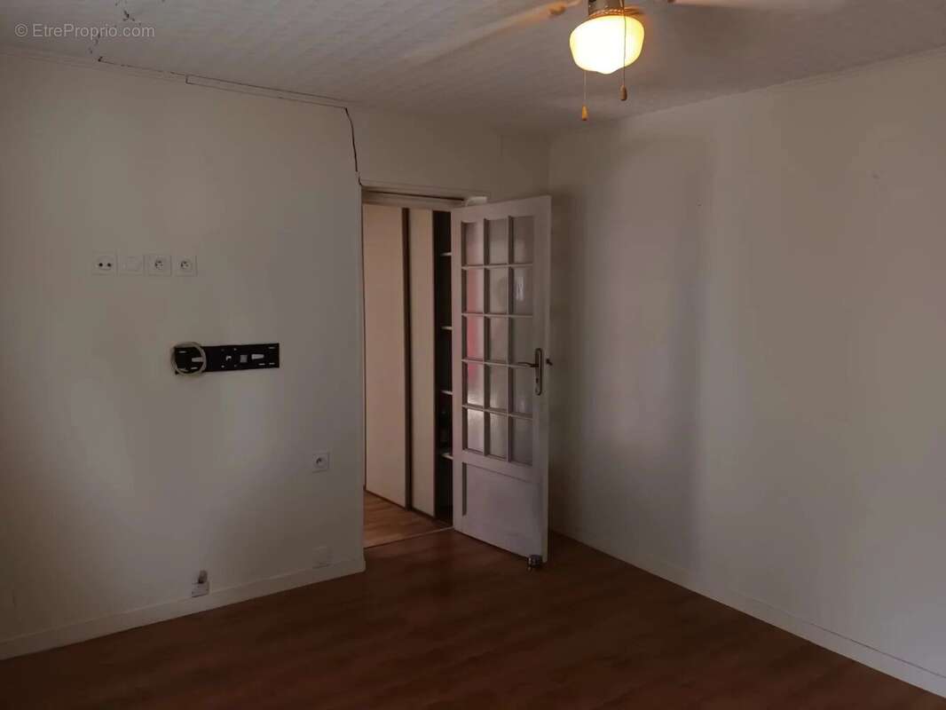 Terrain à MONTFERMEIL