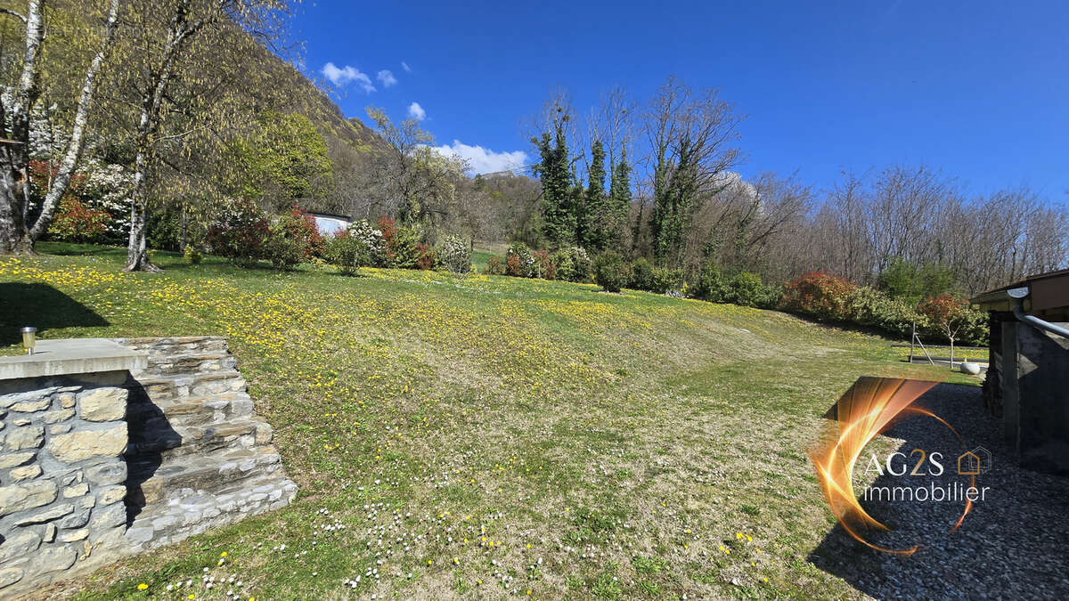 Maison à LA TERRASSE