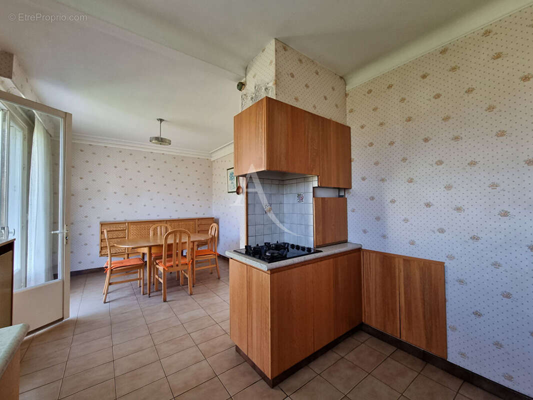 Maison à SAINT-SEBASTIEN-SUR-LOIRE