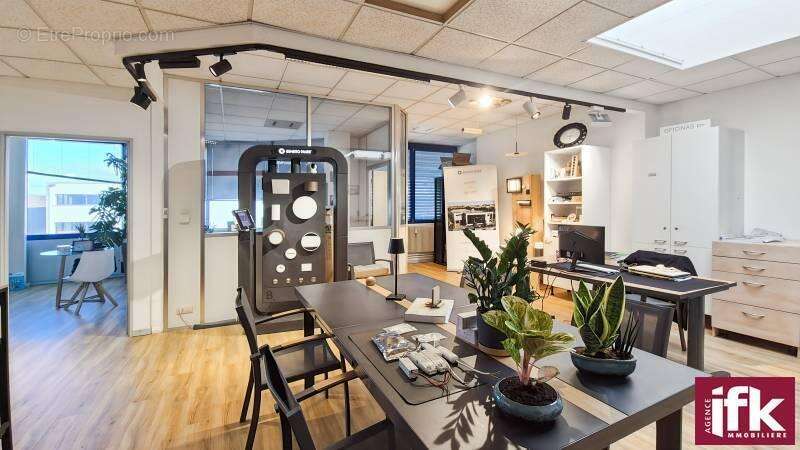 Commerce à HORBOURG-WIHR