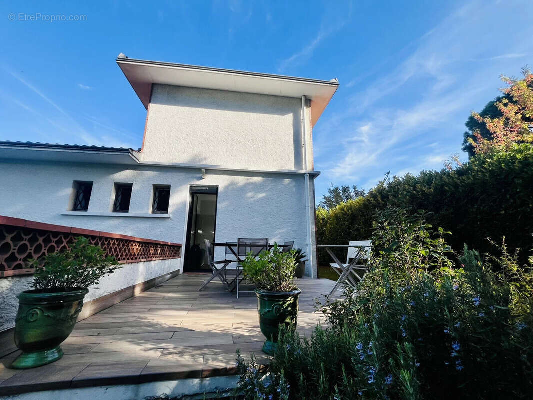 Maison à RAMONVILLE-SAINT-AGNE