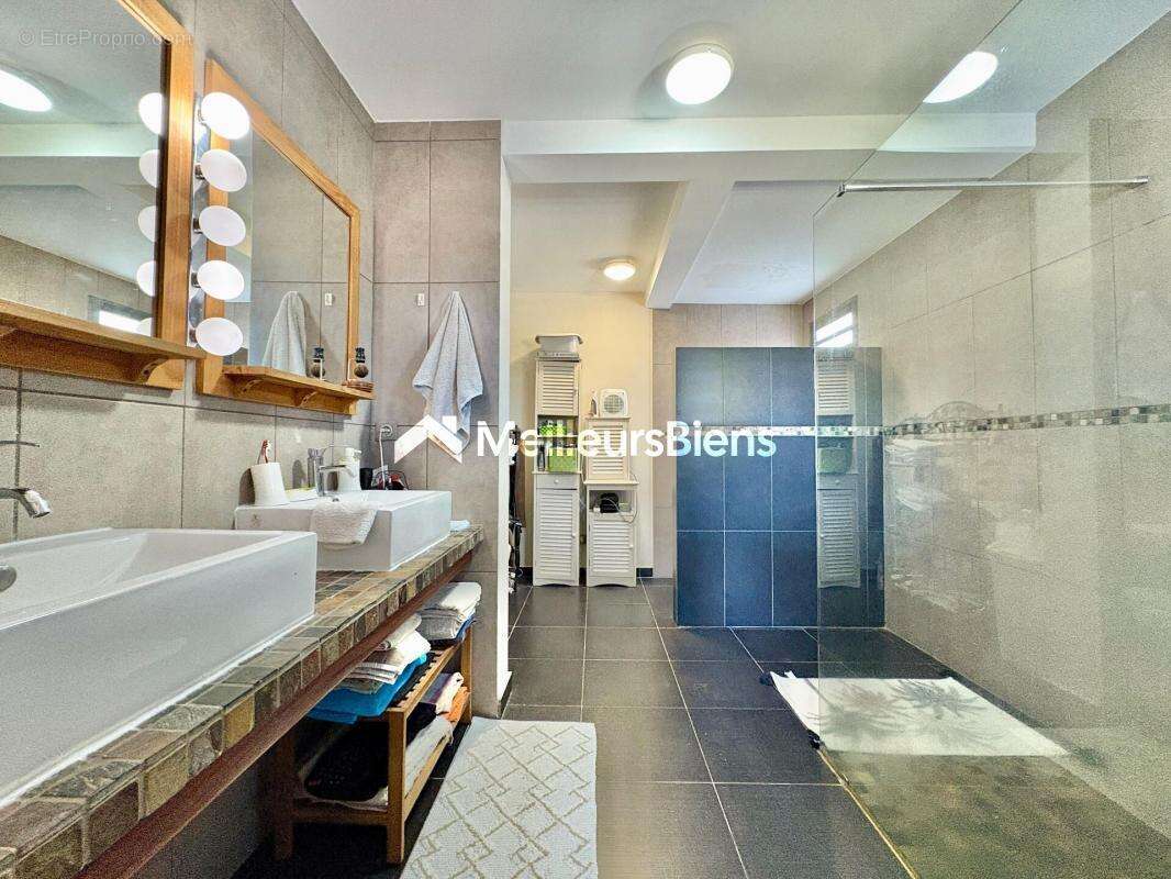 Maison à SAINT-PIERRE