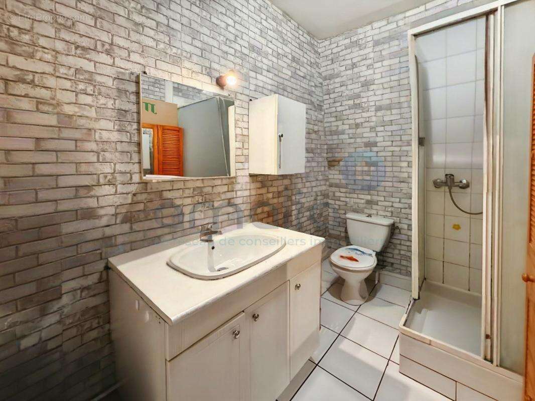 Immeuble de rapport - 5 lots + garage et grenier - cambrai - photo 7