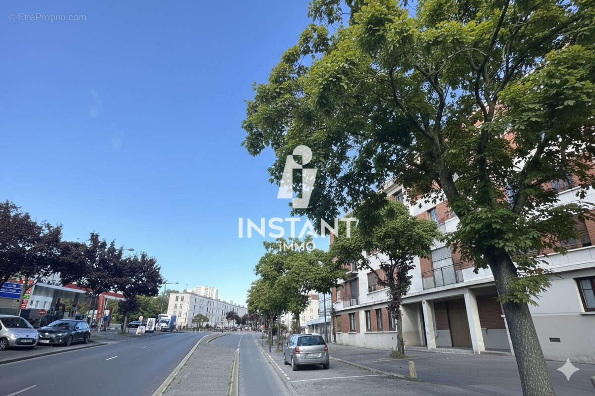 Parking à CRETEIL