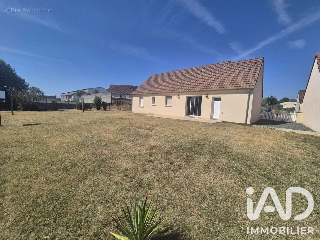 Maison 90 m² à Le Luart  - photo 9