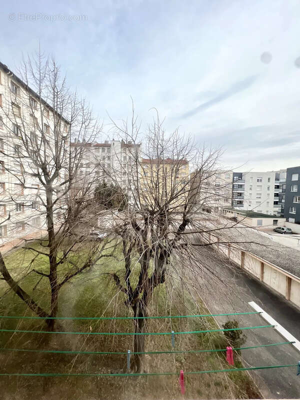 Appartement à VENISSIEUX