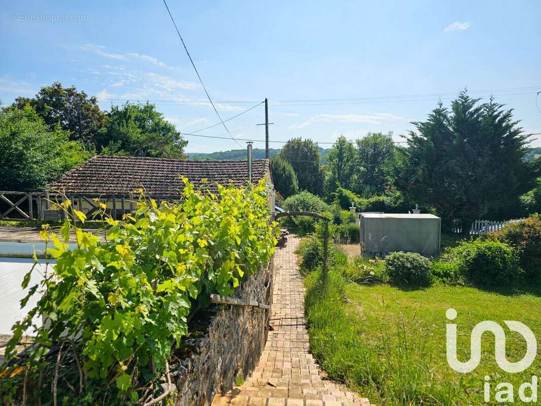 Photo 2 - Maison à VARAIGNES