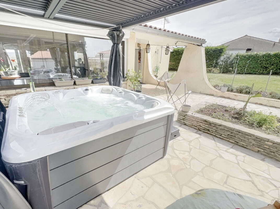 Maison à VALDURENQUE