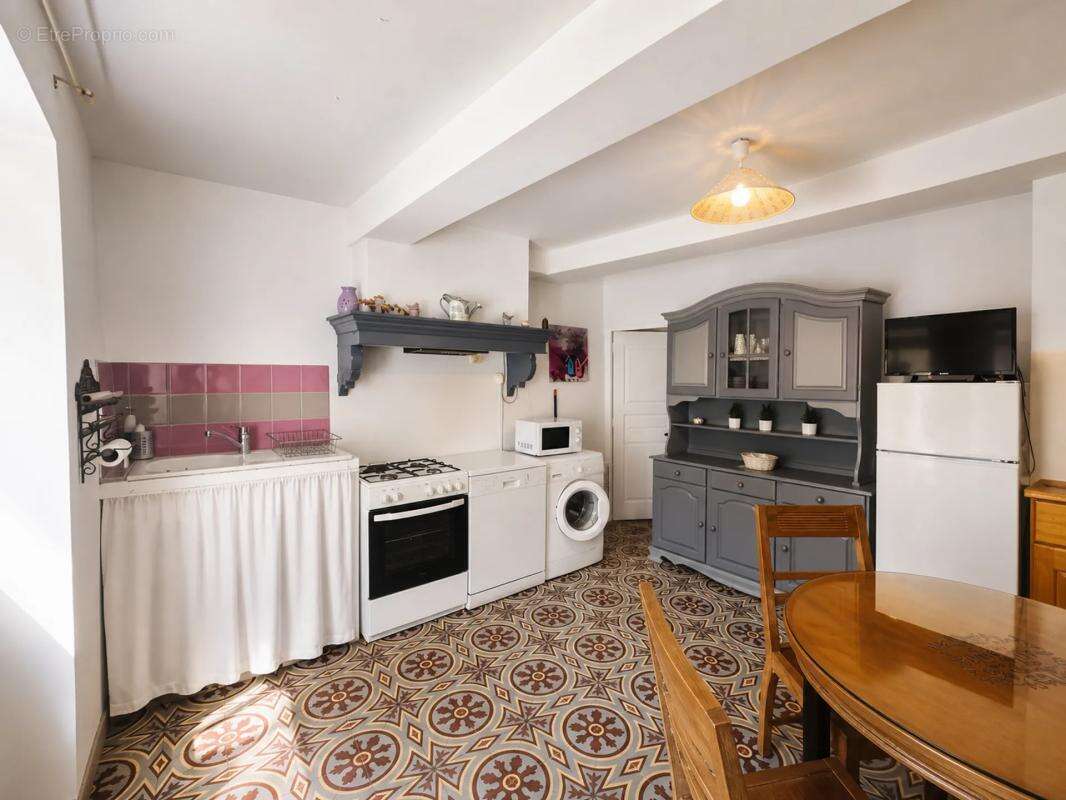 Maison de 3 pièces d'environ 48 m² à Saint-Martin-de-Brômes - photo 4