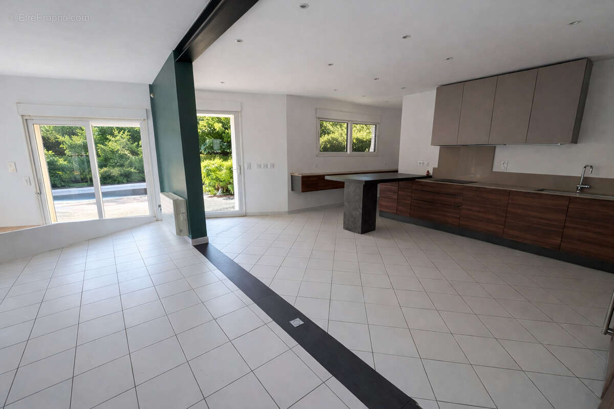 Maison à CASTELNAU-LE-LEZ