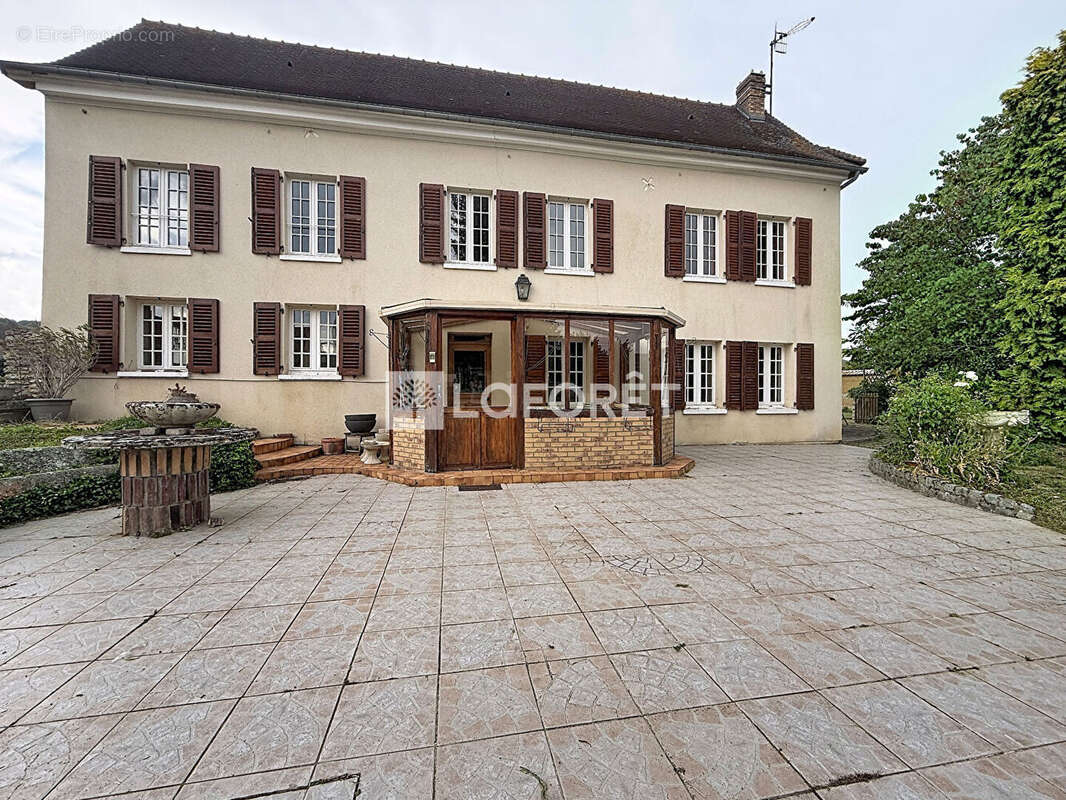 Maison à AUBEVOYE