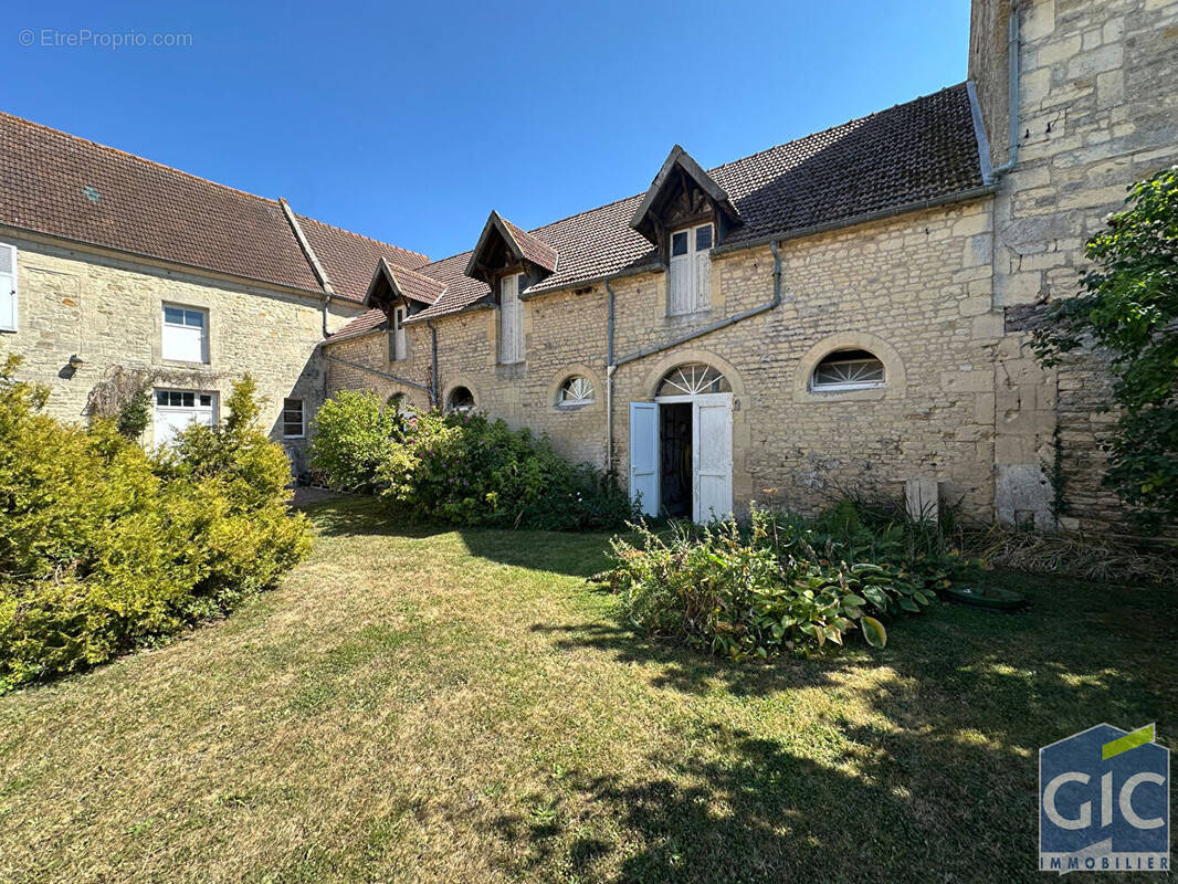Maison à CHEUX
